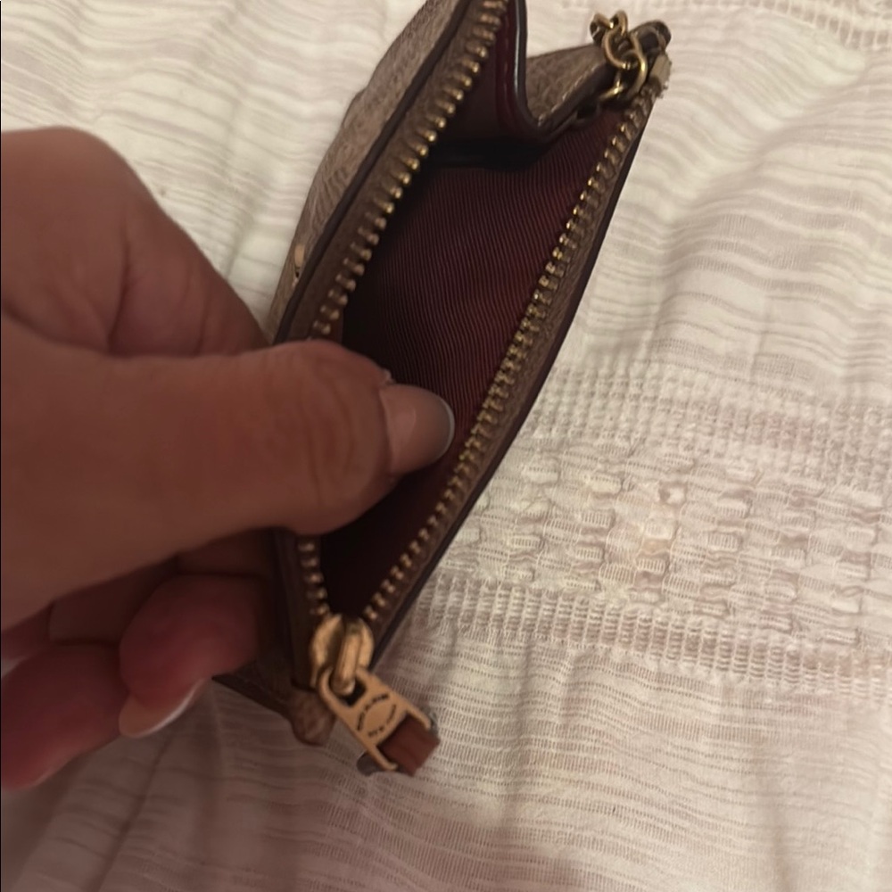 Coach AUTHENTIC Signature Card Case - Picture 3 of 7
